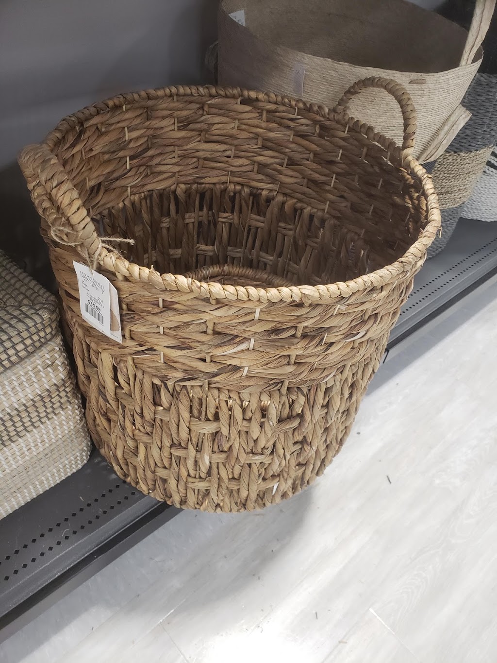 HomeSense | 330 Taunton Rd E, Whitby, ON L1R 0H4, Canada | Phone: (905) 655-0691