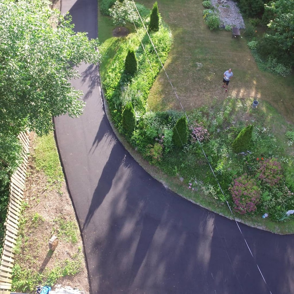 Parkdale Paving Ltd | 33 McCutcheon Ave, Nobleton, ON L0G 1N0, Canada | Phone: (519) 942-2200