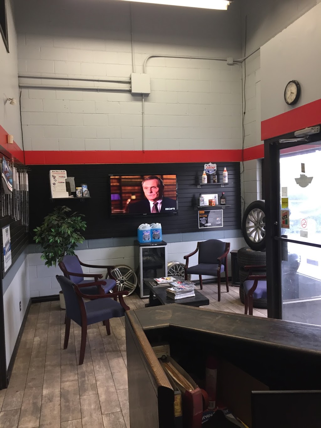 John Victors Automotive Repair Services | 2320 Dixie Rd, Mississauga, ON L4Y 1Z4, Canada | Phone: (905) 275-7900