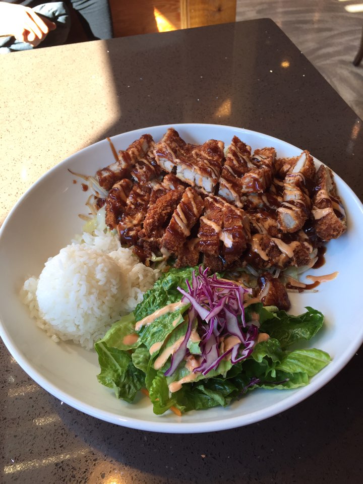 Maru Sushi | 1900 N Parallel Rd #124, Abbotsford, BC V3G 2C6, Canada | Phone: (604) 744-1105
