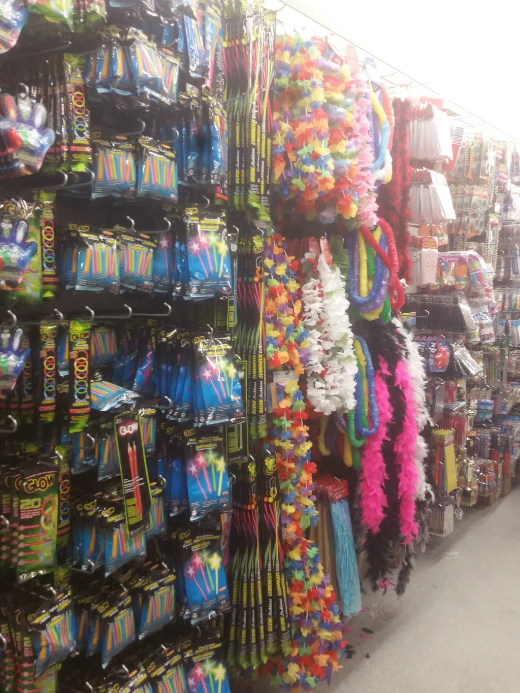 Dollarama | 8220 Centre St NE, Beddington Co-op Centre, Calgary, AB T3K 1J7, Canada | Phone: (403) 275-7084