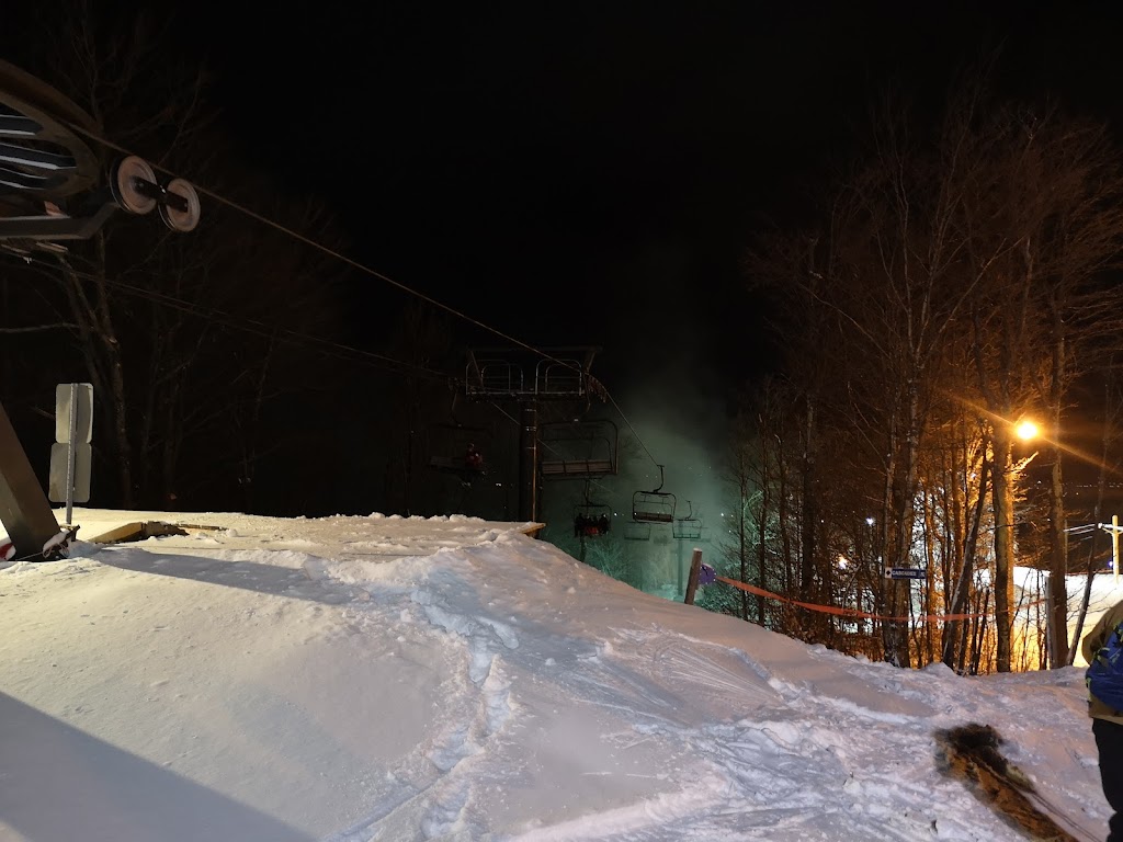Station Mont Gleason | 180 Chem. du Mont Gleason, Tingwick, QC J0A 1L0, Canada | Phone: (819) 359-2300