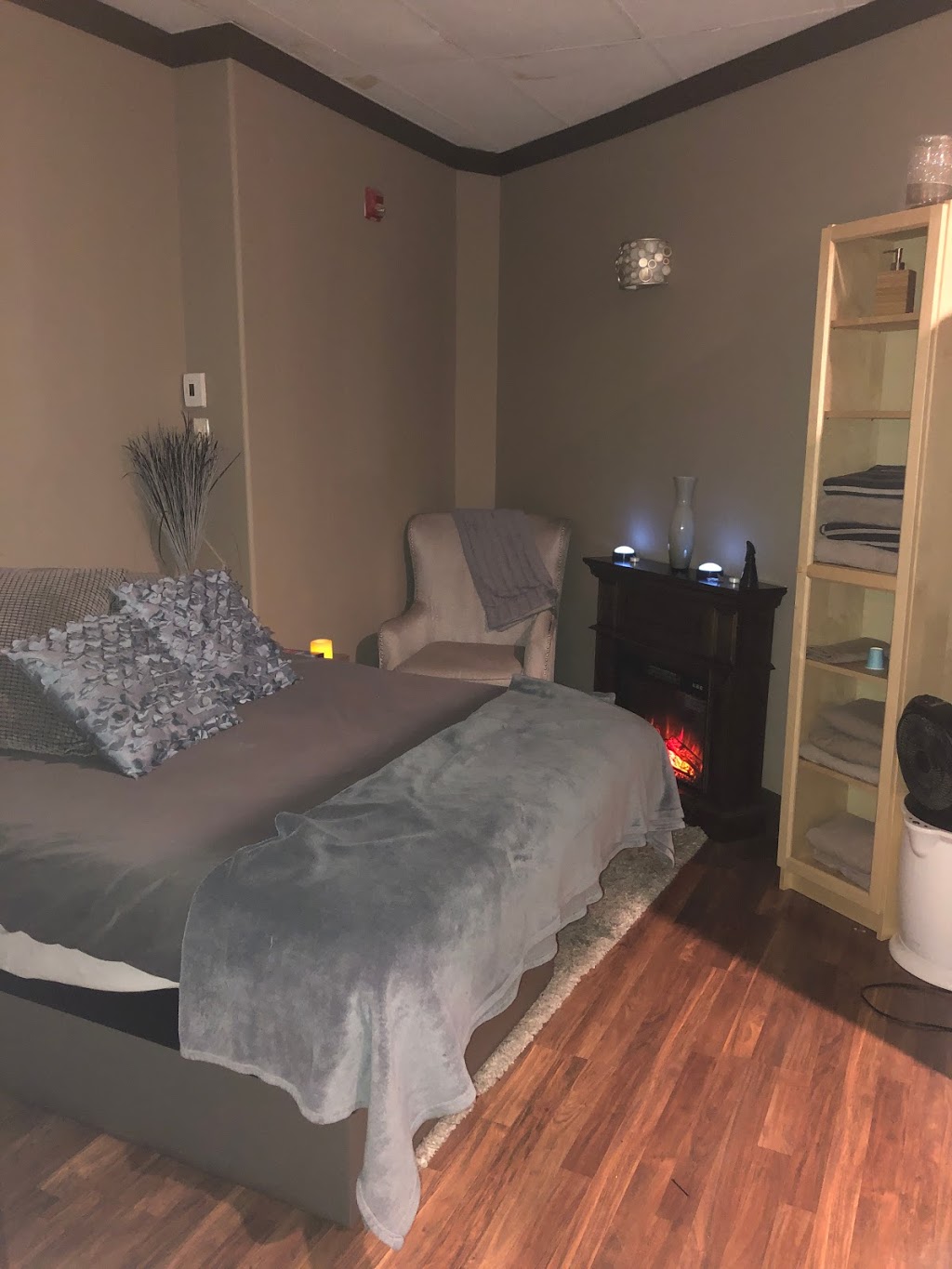 Destiny’s angels | 11910 127 Ave NW, Edmonton, AB T5E 0E3, Canada | Phone: (780) 249-7399