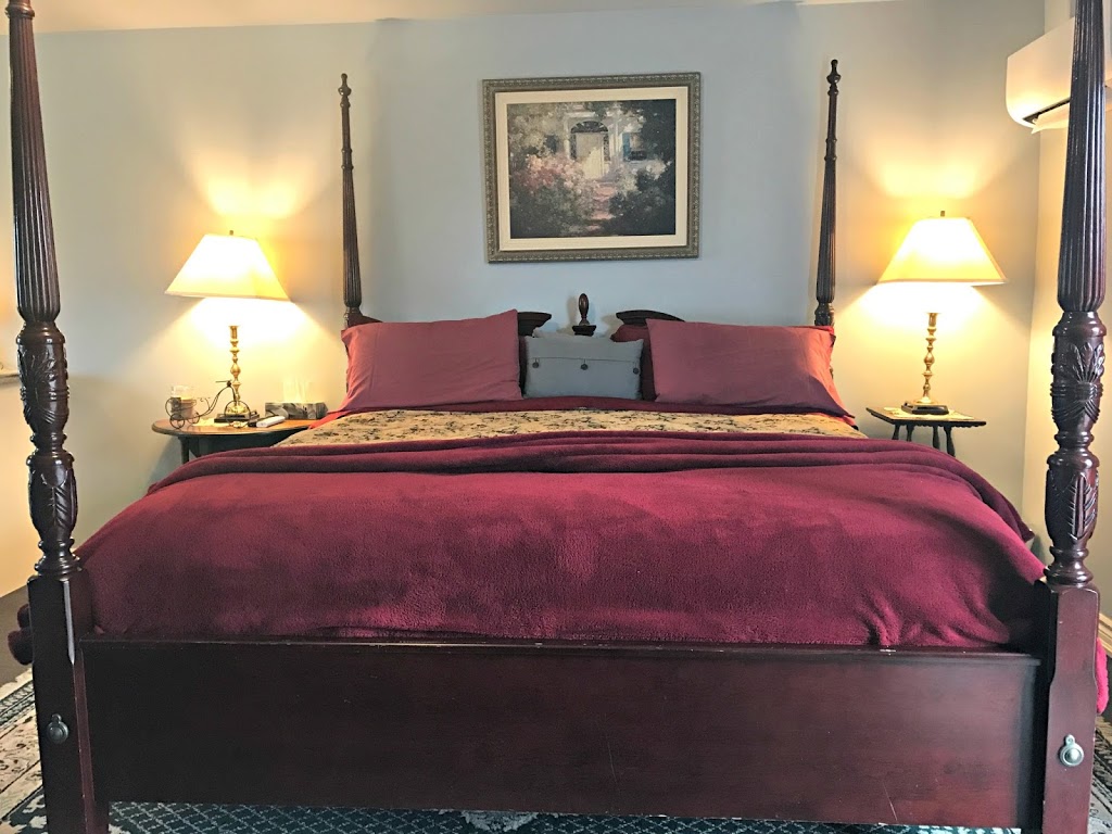 Tangelas Gate Suites | 766 Danforth Rd, Hillier, ON K0K 2J0, Canada | Phone: (289) 808-5537