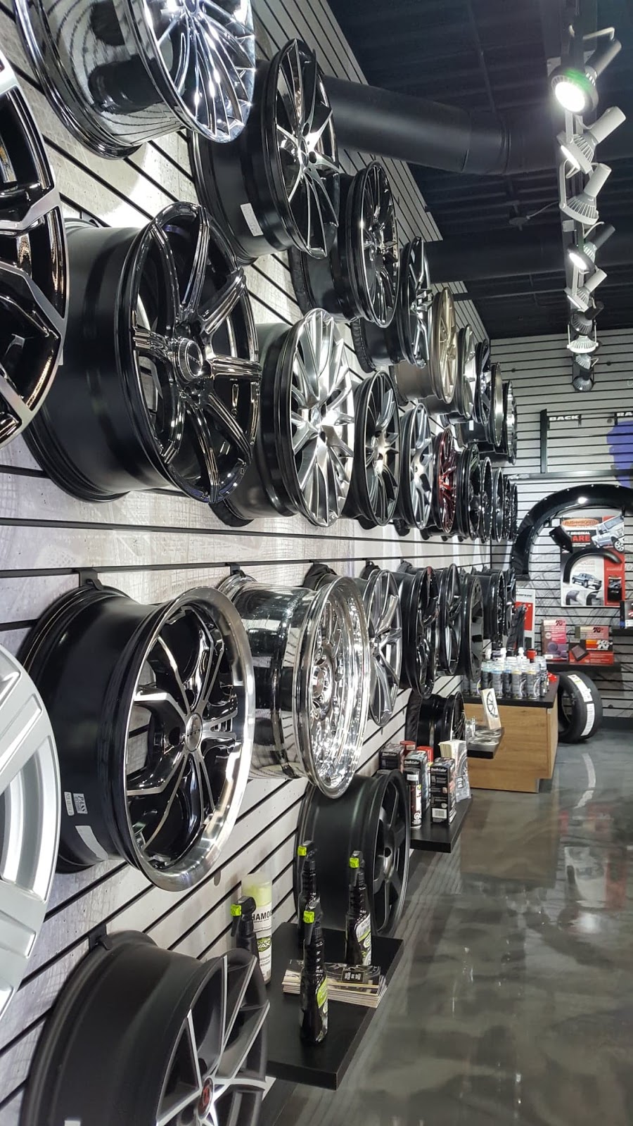 Point S - Garage V Royale Pneus Et Mécanique | 2500 Boulevard Laurier E, Saint-Hyacinthe, QC J2T 1K9, Canada | Phone: (450) 774-8159