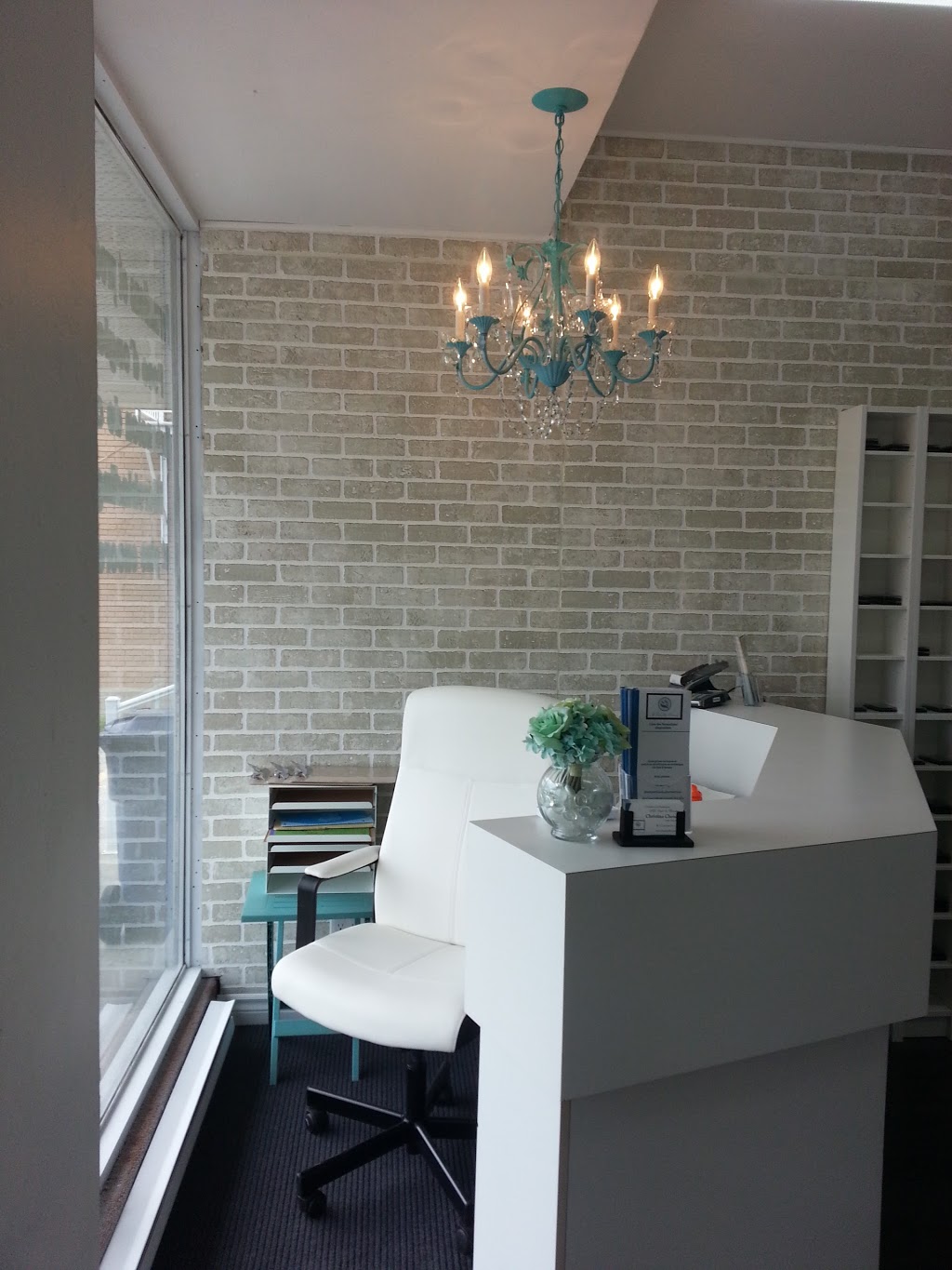 All Nail and Beauty | 3622 Boulevard de la Concorde E, Laval, QC H7E 2C9, Canada | Phone: (438) 990-9925