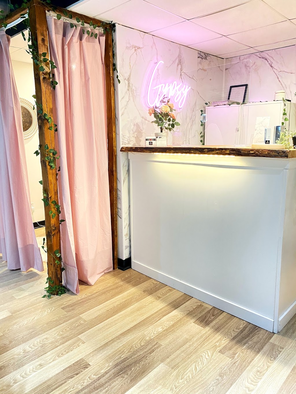 Gypsy Esthetique | 2400 Av de lEsplanade #203, Mascouche, QC J7K 3B4, Canada | Phone: (514) 475-1922