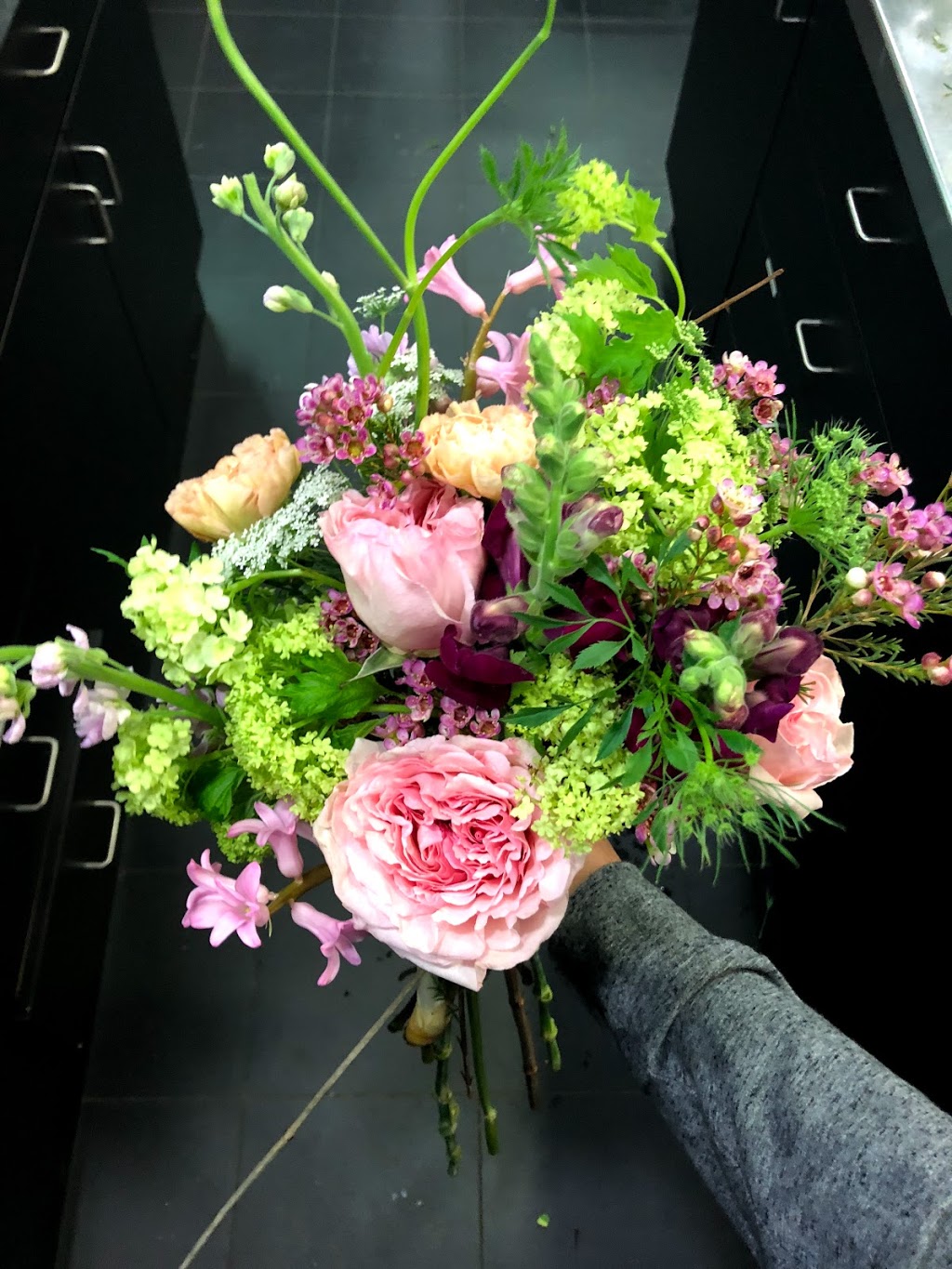 Victoria Food & Florist | 451 Cook St, Victoria, BC V8V 3Y2, Canada | Phone: (250) 384-2824