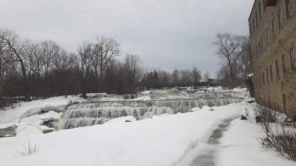 Millfall Condominiums | 1 Rosamond St E, Almonte, ON K0A 1A0, Canada | Phone: (613) 256-4278