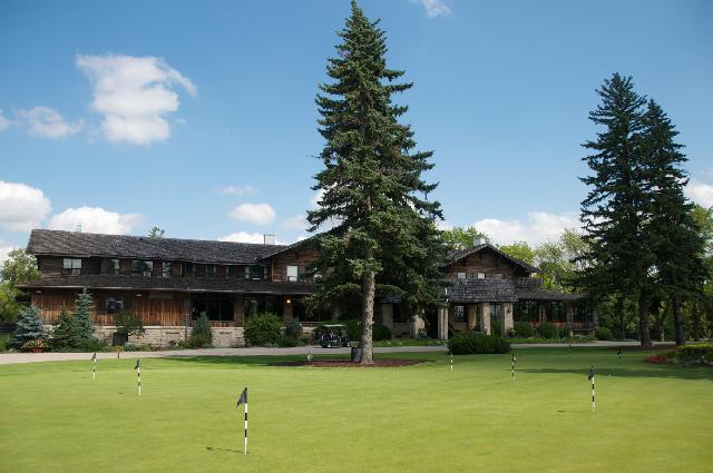 St Charles Country Club | 100 Country Club Blvd, Winnipeg, MB R3K 1Z3, Canada | Phone: (204) 889-4444