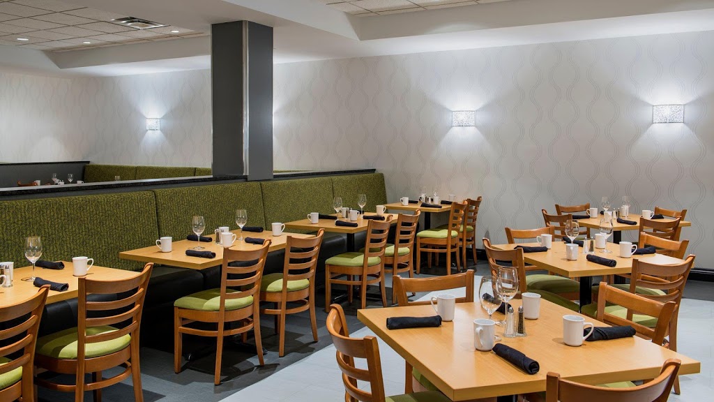 Holiday Inn Winnipeg - Airport West | 2520 Portage Ave, Winnipeg, MB R3J 3T6, Canada | Phone: (204) 885-4478