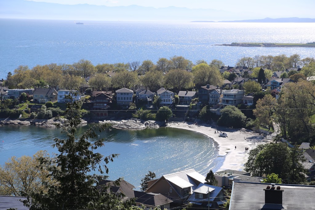 Gonzales Hill Regional Park | Denison Rd, Victoria, BC V8S 4K3, Canada | Phone: (250) 360-3000