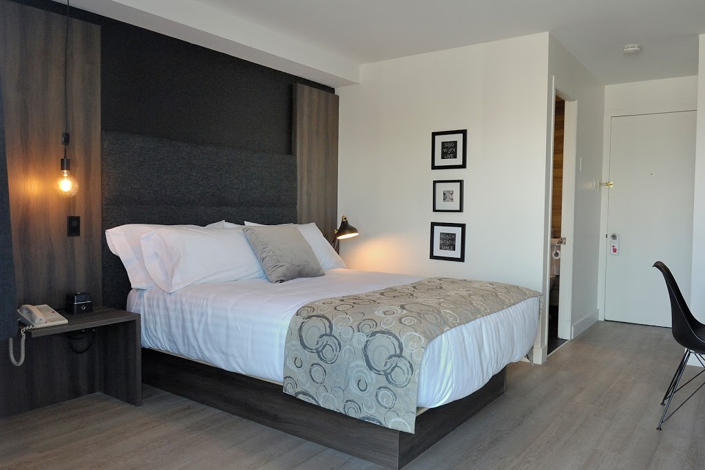Hôtel Centre-Ville | 3 Boulevard Taché E, Montmagny, QC G5V 1B6, Canada | Phone: (418) 248-3623