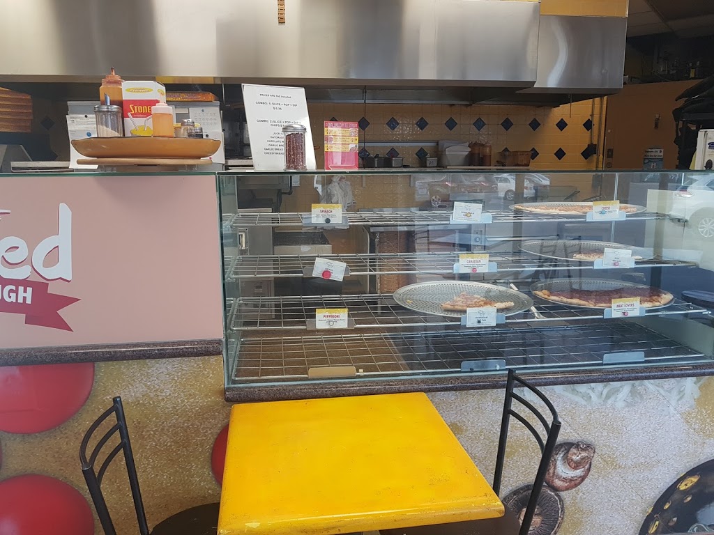 Ginos Pizza | 2501 Hampshire Gate, Oakville, ON L6H 6A2, Canada | Phone: (866) 310-4466