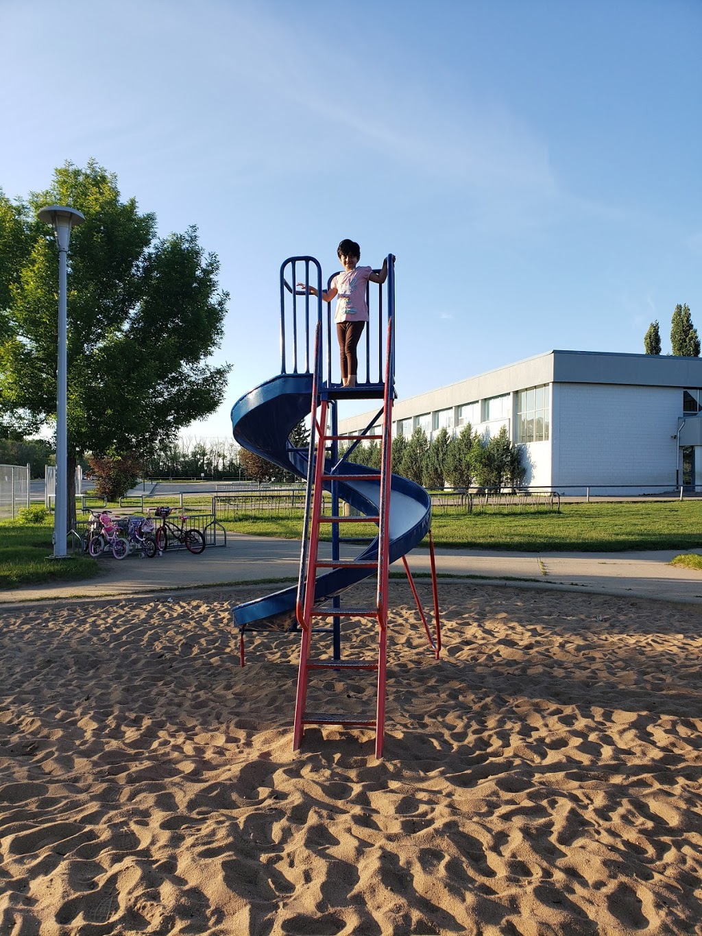 Ellerslie campus school park | 521 66 St SW, Edmonton, AB T6X 1A3, Canada