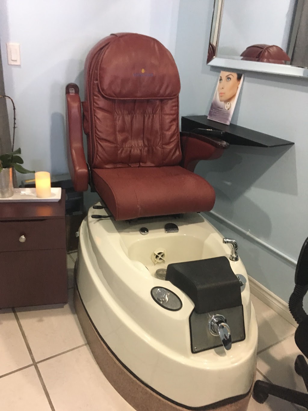 Prive Salon and Spa | 3100 Brock St N, Whitby, ON L1R 3J7, Canada | Phone: (905) 493-5887