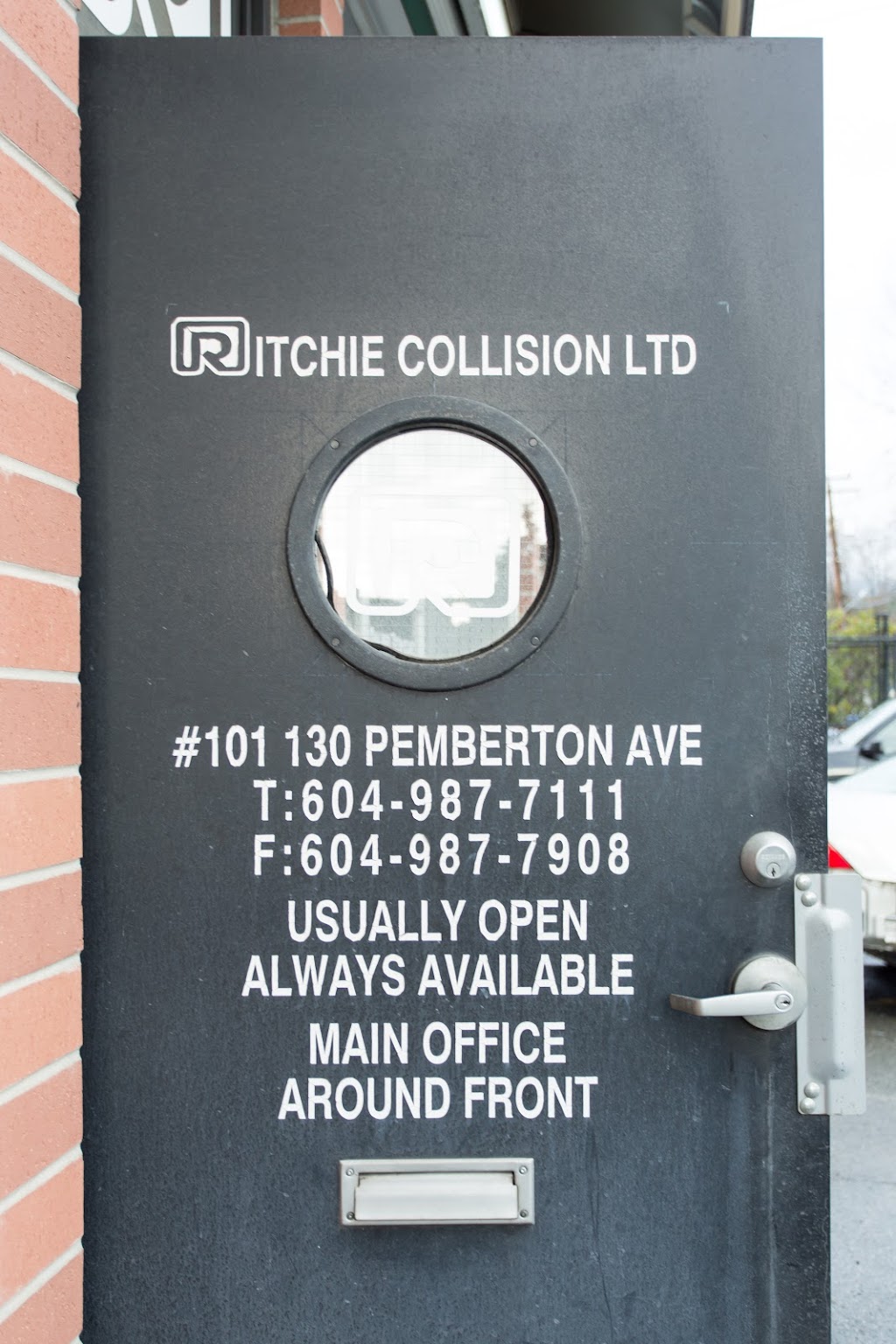 Ritchie Collision Ltd | 130 Pemberton Ave, North Vancouver, BC V7P 2R5, Canada | Phone: (604) 987-7111