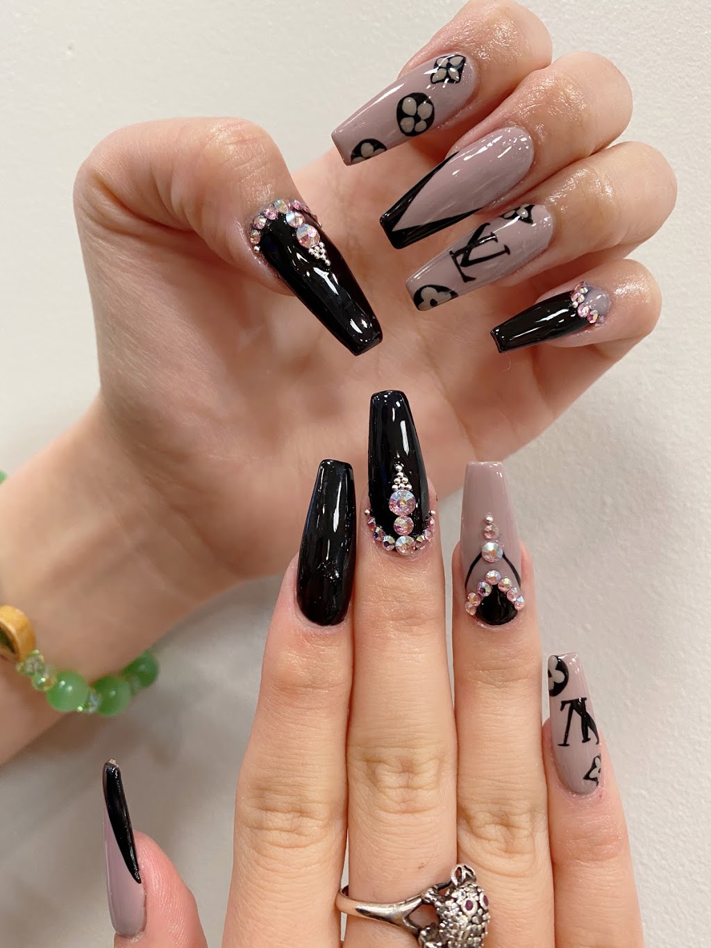 Nice One Nails | 9465 Mississauga Rd #7, Brampton, ON L6X 0B3, Canada | Phone: (905) 454-3229