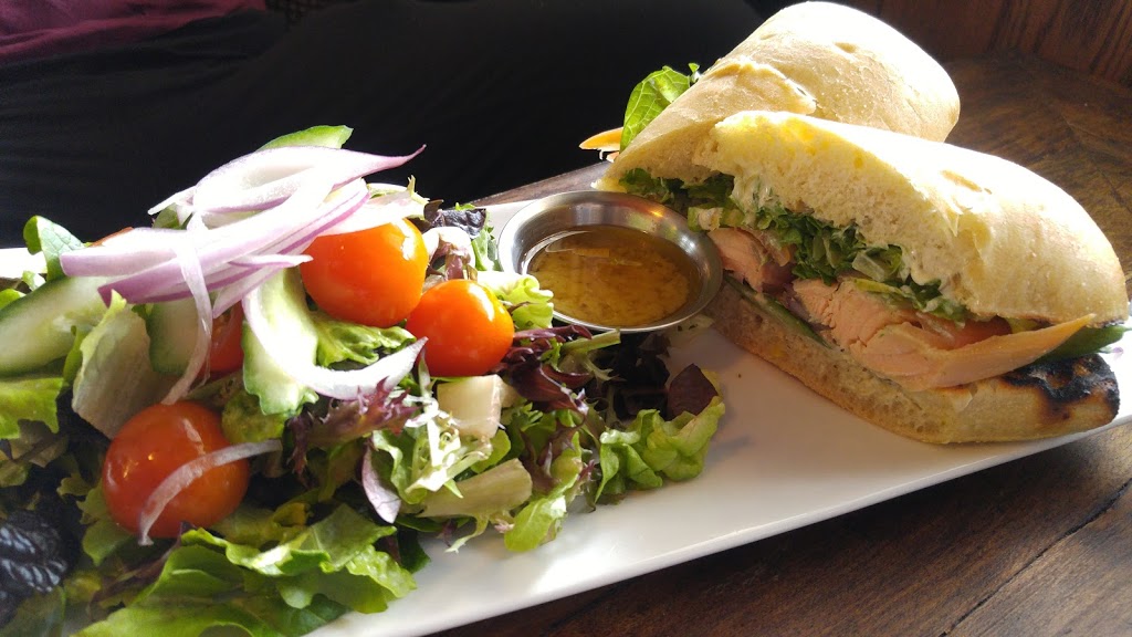 The Bulldog Grand Cafe | 142 Main St, Vernon, BC V1B 3Y9, Canada