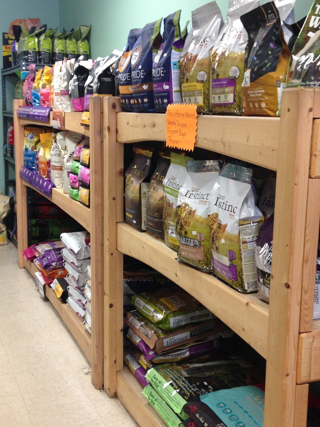Treats Unleashed Inc | 910 Millersport Hwy, Amherst, NY 14226, USA | Phone: (716) 831-1350