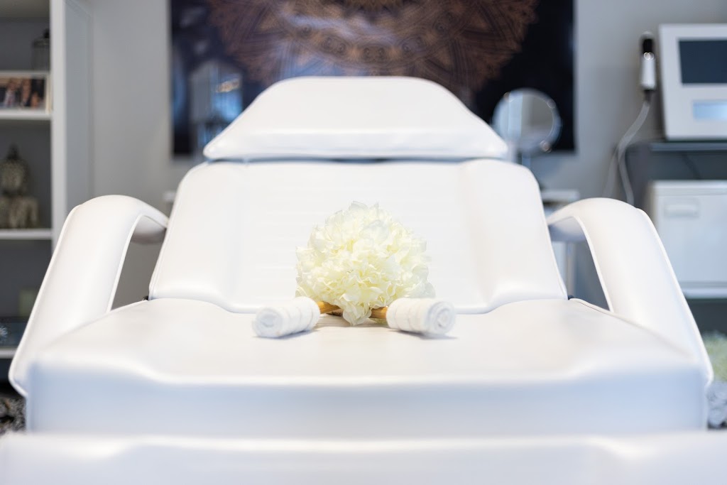 Lupita Antistress Studio | 218 Ponderosa St, Stittsville, ON K2S 1E7, Canada | Phone: (613) 331-6295