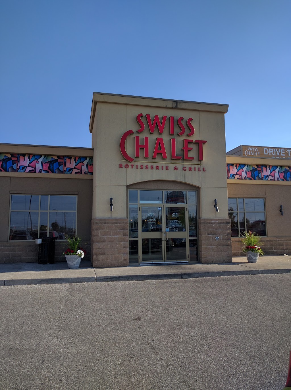 Swiss Chalet | 500 Manning Rd, Windsor, ON N8N 5H3, Canada | Phone: (519) 739-3101