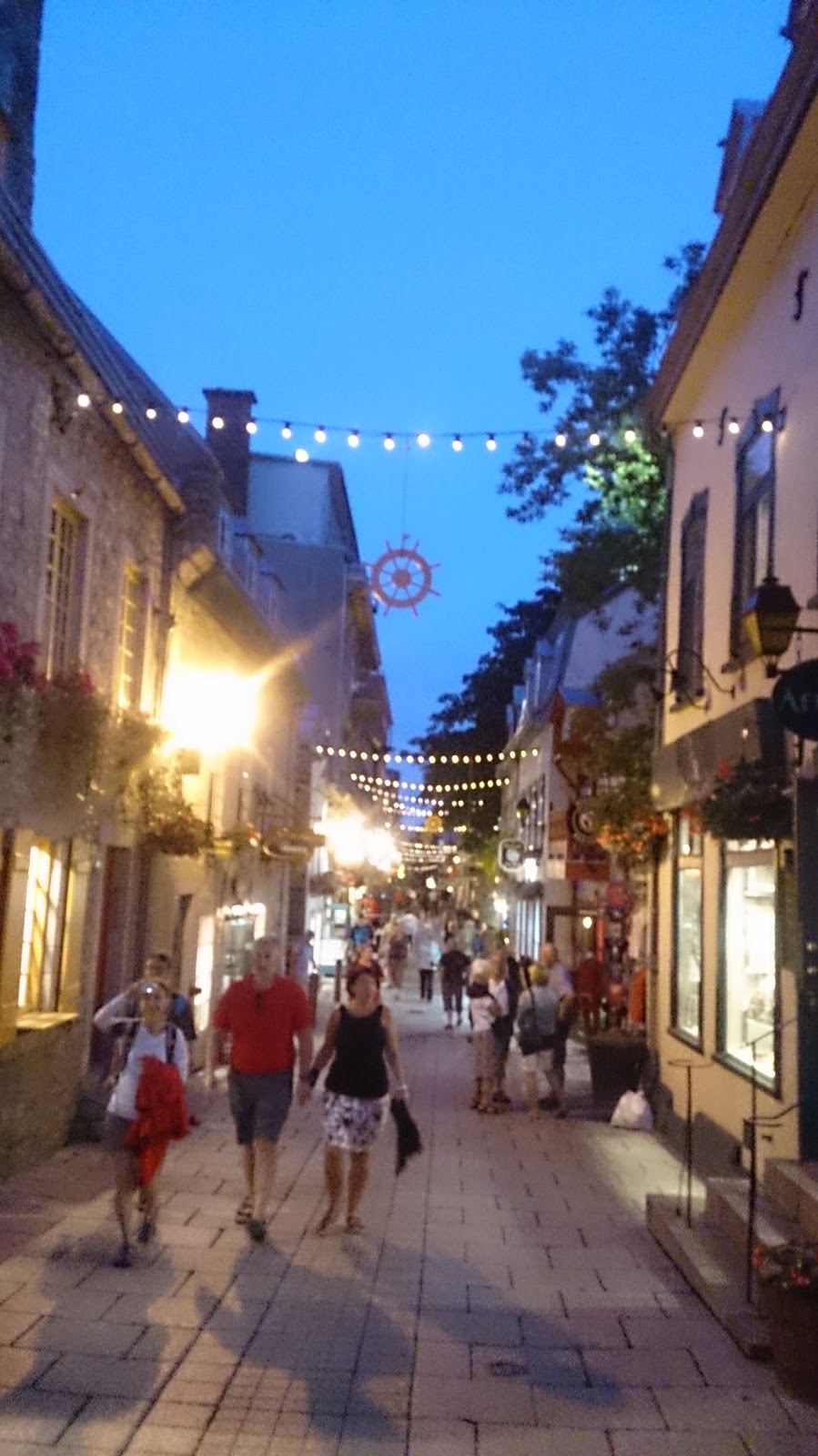 Fucklamode | 67 et demi Rue du Petit Champlain, Québec, QC G1K 4H5, Canada | Phone: (418) 692-1214