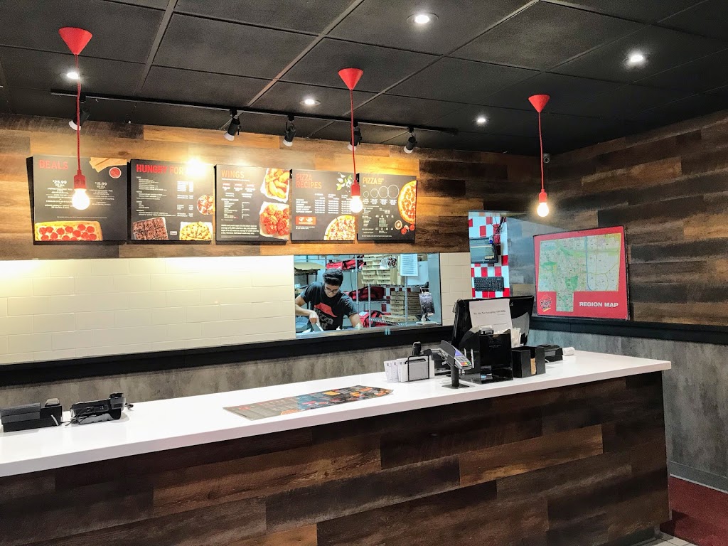 Pizza Hut | 392 John St, Thornhill, ON L3T 5W6, Canada | Phone: (905) 886-4444