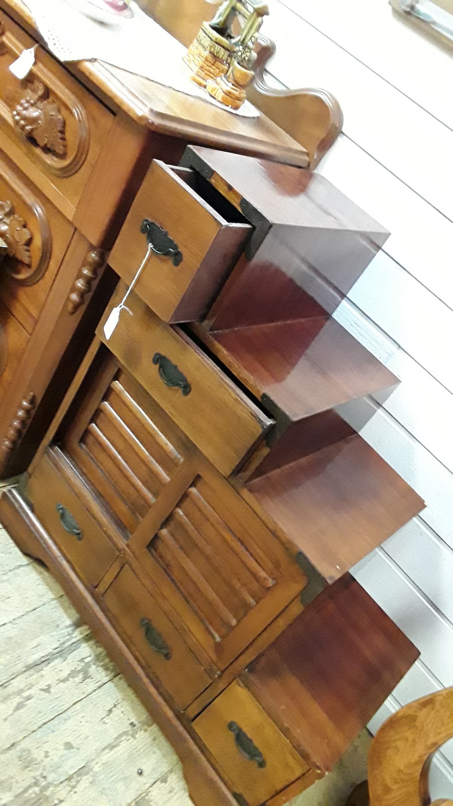Out of the Attic Antiques | 6695 Lakeshore Rd, Burtchville Township, MI 48059, USA | Phone: (810) 357-4797