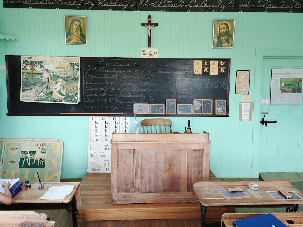 Corporation Historical And Cultural School Delisle | 214-A QC-132, Rivière-Ouelle, QC G0L 2C0, Canada | Phone: (418) 371-1929
