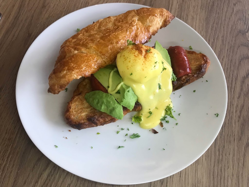 DeCourses Café | 3232 Lake Shore Blvd W, Etobicoke, ON M8V 1M1, Canada | Phone: (416) 855-1362