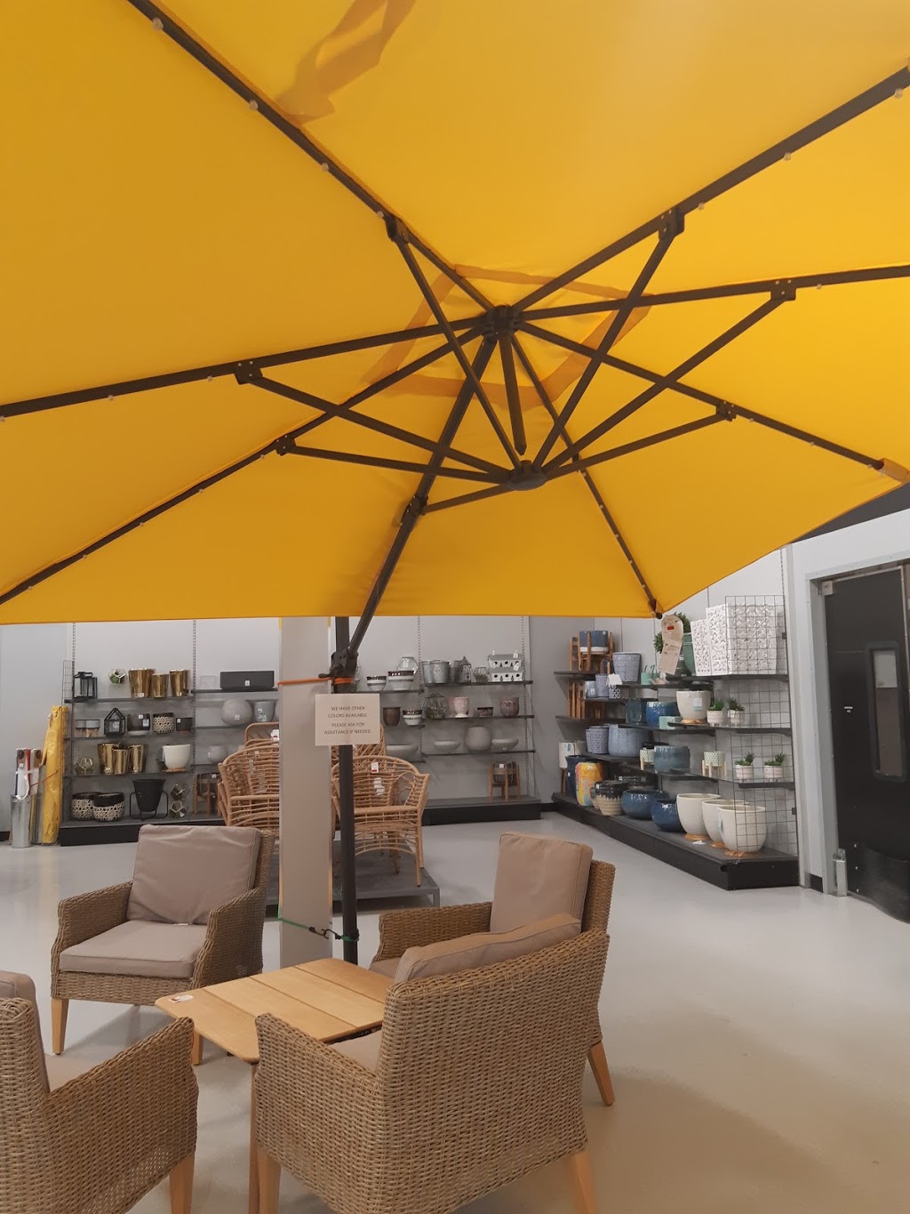 Zara | 3625 Shaganappi Trail NW W150, Calgary, AB T3A 0E2, Canada | Phone: (403) 202-0520