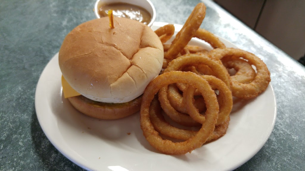 Old No 12 Cafe & Lounge | 15 Avenue la Verendrye, Ste. Anne, MB R5H 1B3, Canada | Phone: (204) 422-5955