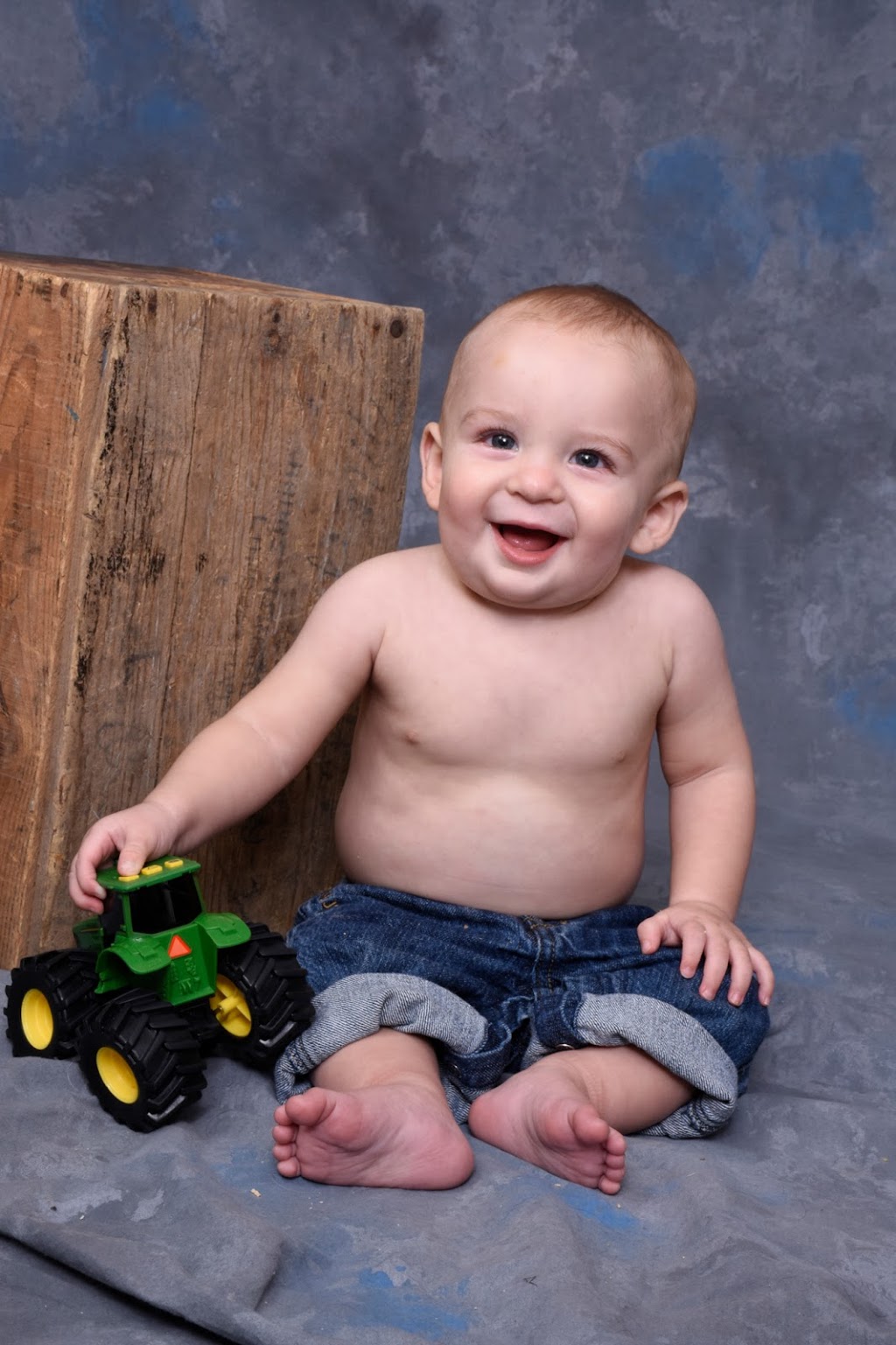 Helsdon Photography | 36 Parkdale Ave, Tillsonburg, ON N4G 4C6, Canada | Phone: (519) 983-3947