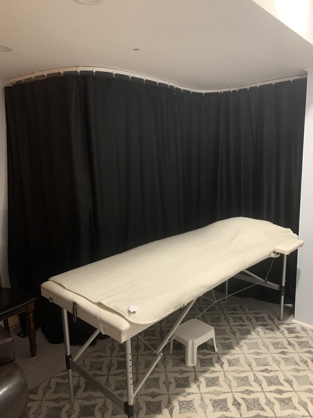 Roxanne Rémillard, Thérapeute en relation daide complémentaire | 669 Rue Leblanc, Saint-Lin - Laurentides, QC J5M 2A8, Canada | Phone: (514) 232-2826