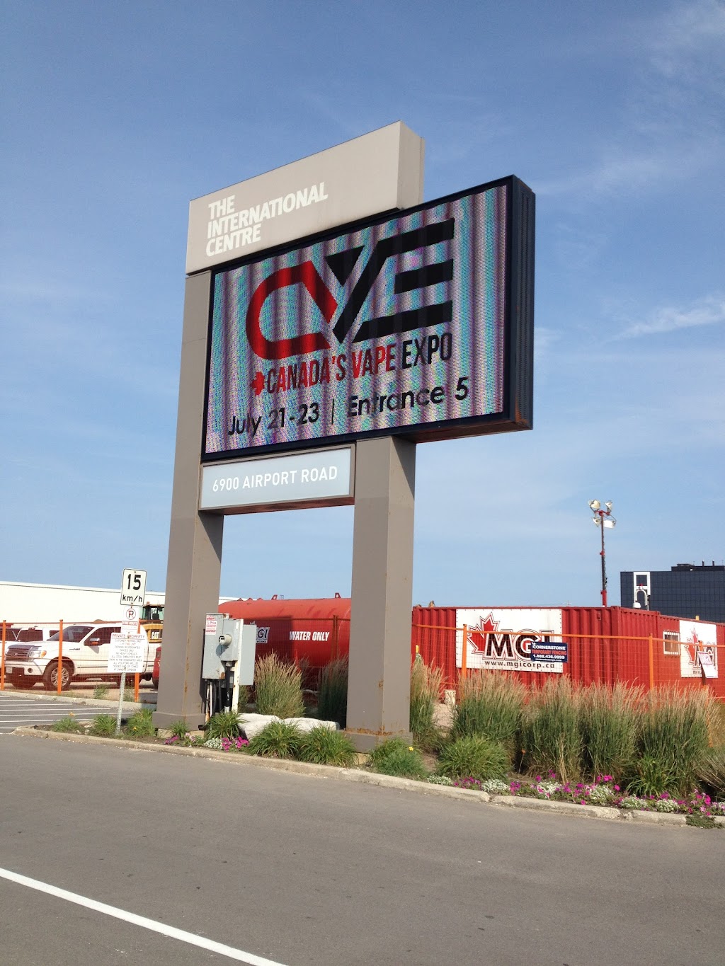 Canadas Vape Expo | 4899 Uplands Dr, Gloucester, ON K1V 1S2, Canada | Phone: (613) 822-8800