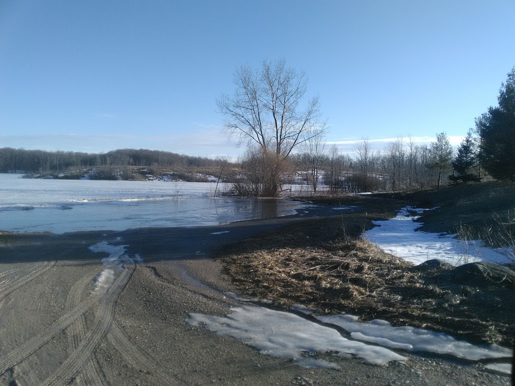 Lake Wawanosh Conservation Area | 85442 Creek Line, Lucknow, ON N0G 2H0, Canada | Phone: (519) 335-3557