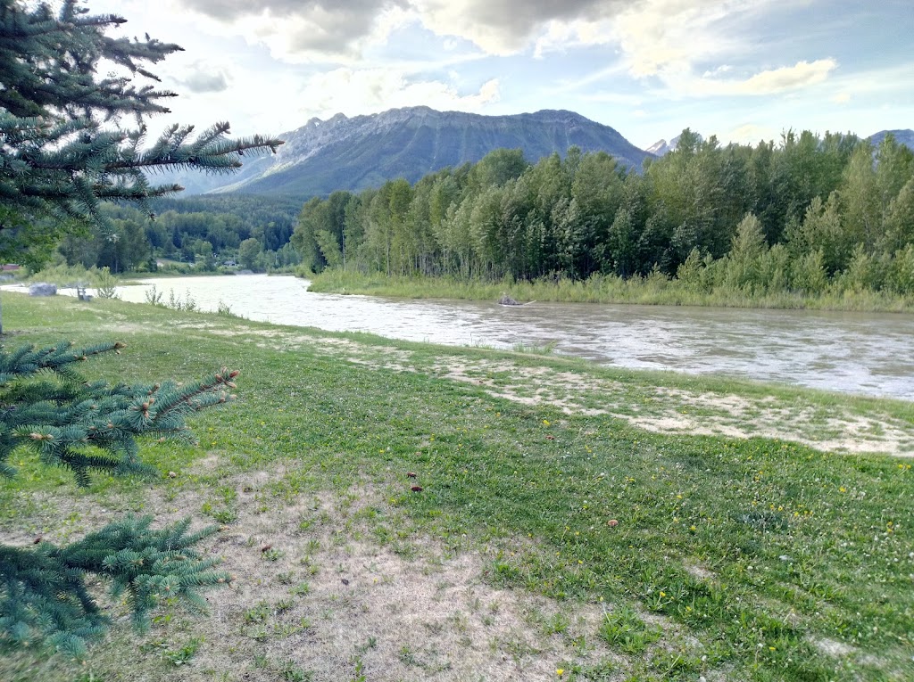 Riverside Condos | 249 Riverside Way, Fernie, BC V0B 1M1, Canada | Phone: (888) 508-1908
