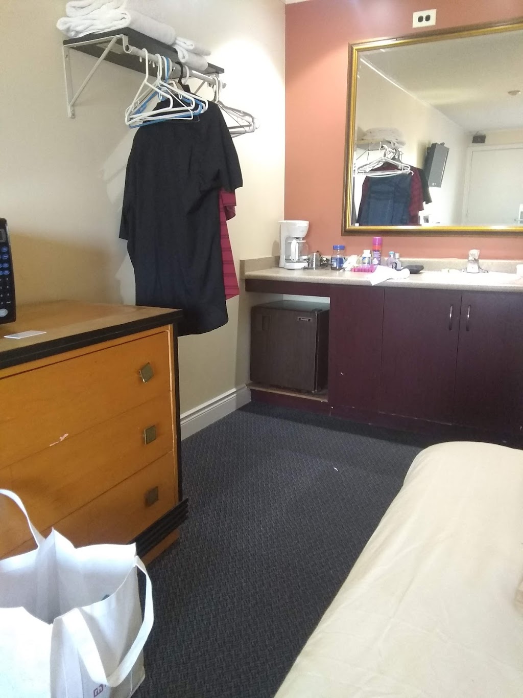 Atlanta Motel | 316 Broadway, Orangeville, ON L9W 1L3, Canada | Phone: (519) 941-8280