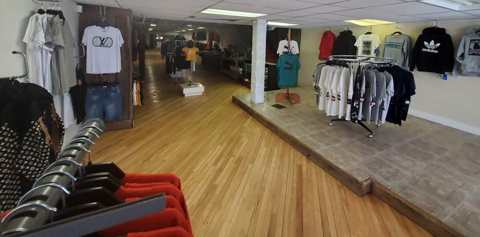 Saint T Apparel | 55 Talbot St E, Aylmer, ON N5H 1H3, Canada | Phone: (647) 677-8233