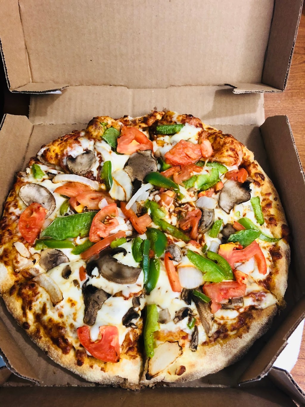 Dominos Pizza | 301 Queen St S Suite 8, Bolton, ON L7E 2B2, Canada | Phone: (905) 951-0999