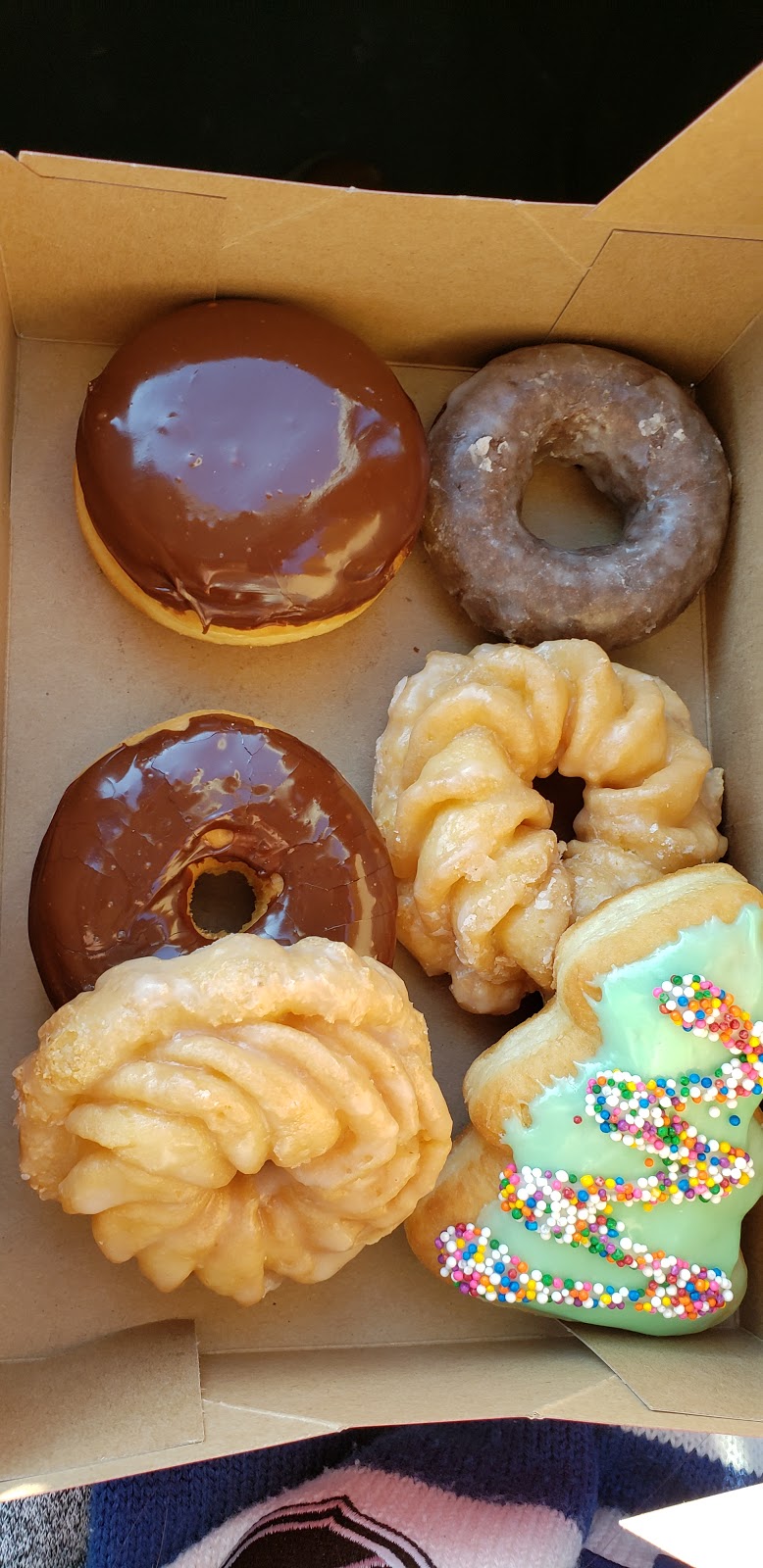 Tim Hortons | 660 Evans Ave, Etobicoke, ON M8W 2W6, Canada | Phone: (416) 521-7336