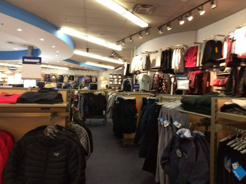 Sports Experts | Place Longueuil, 825 Rue Saint-Laurent O, Longueuil, QC J4K 2V1, Canada | Phone: (450) 463-3452