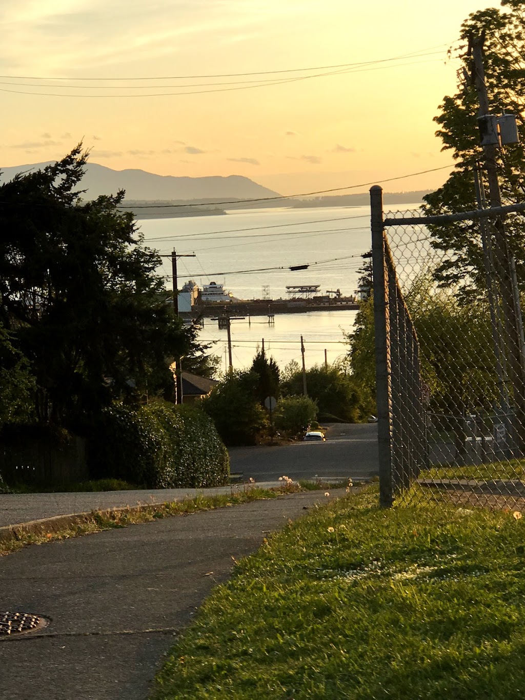 Lowell Elementary School | 935 14th St, Bellingham, WA 98225, USA | Phone: (360) 676-6430
