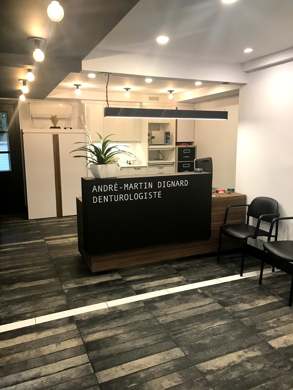 Clinique André-Martin Dignard denturologiste | 296 Bd Pierre-Bertrand, Québec, QC G1M 2C6, Canada | Phone: (418) 683-1116