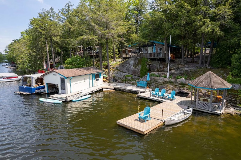 RusselleRock | 1704 Greenwood Ln E, Lakefield, ON K0L 2H0, Canada | Phone: (416) 712-2280