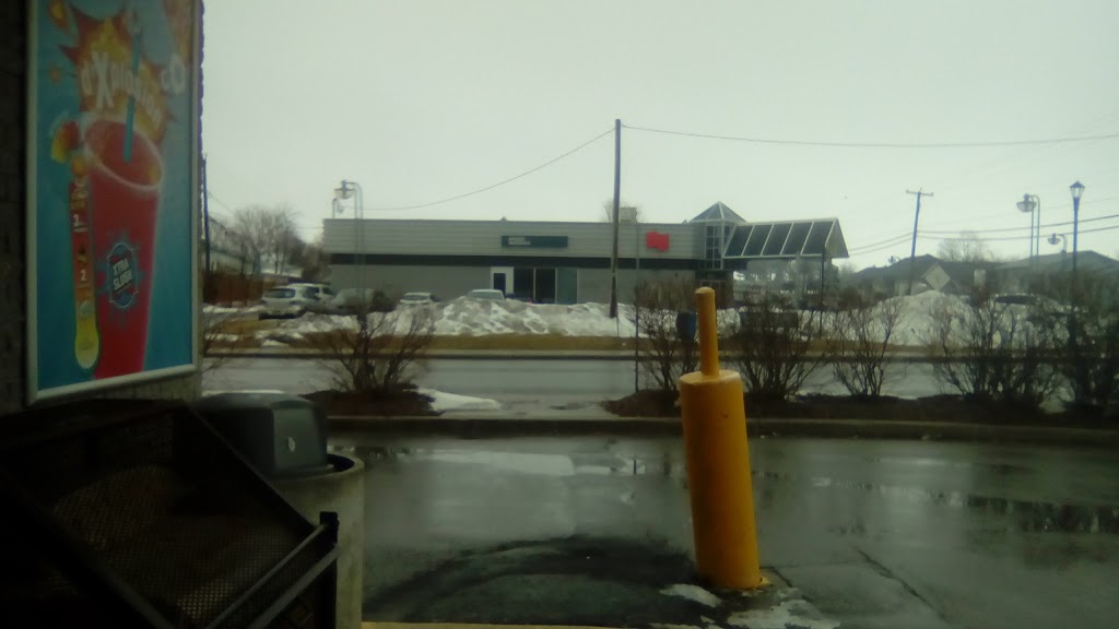 Banque Nationale | 477 Boulevard Ste Anne, Sainte-Anne-des-Plaines, QC J0N 1H0, Canada | Phone: (450) 478-2231