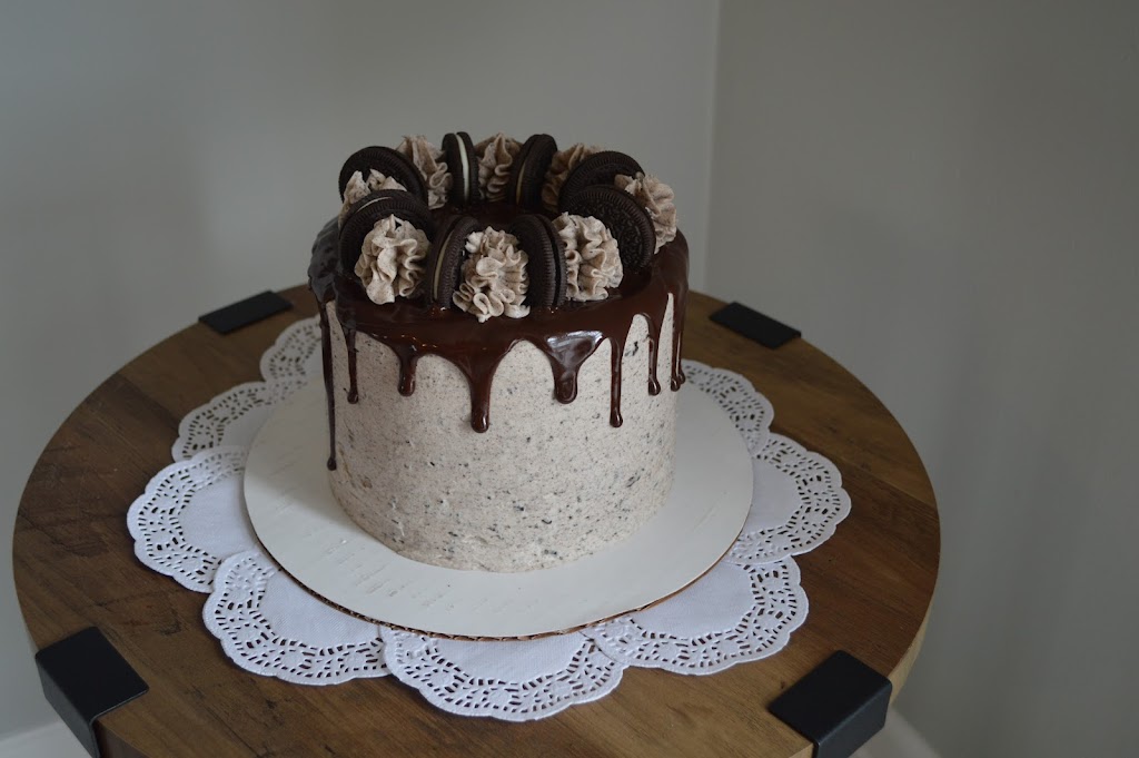 Kates Cakes | 16 Bardawill Ave, Keswick, ON L4P 0E7, Canada | Phone: (416) 998-9910