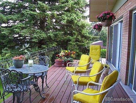 Lyons Den Bed & Breakfast | 18 University Ave E, Guelph, ON N1G 1M9, Canada | Phone: (519) 821-2556