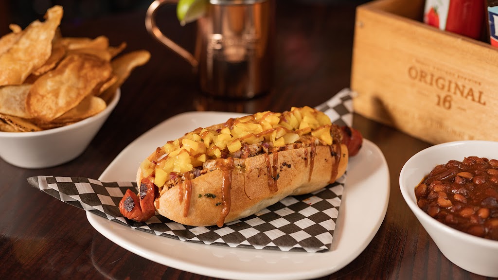 Hot Diggity Doggery | 1475 St Edward Blvd N, Lethbridge, AB T1H 2P9, Canada | Phone: (403) 942-2891